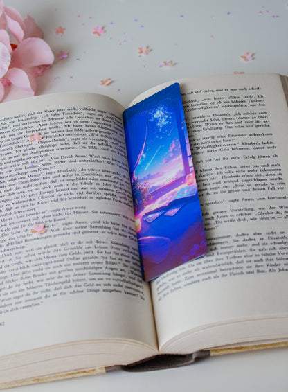 Holografisches Lesezeichen Vorderseite – aufgeschlagenes Buch mit Sternenhimmel, Motiv Himmelsausblick
