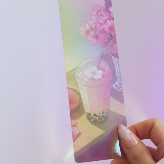 laminiertes-lesezeichen-bubble-tea-wolken-holo-regenbogen-sterne-glossy-mj.mp4